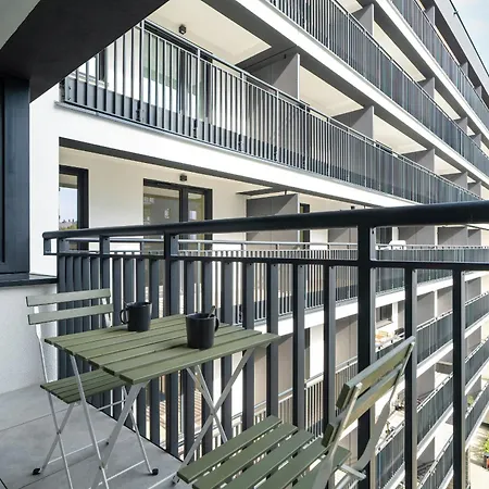 Nowoczesny Z Parkingiem I Klimatyzacja W Poznaniu By Renters Apartment *